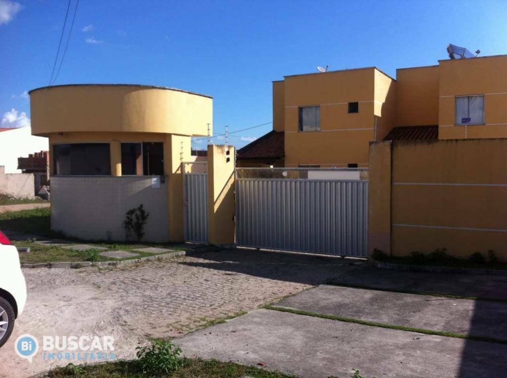 Casa à venda com 3 quartos, 108m² - Foto 1