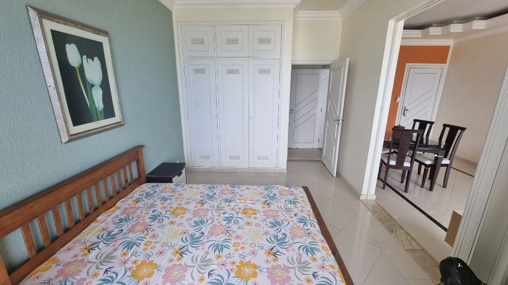 Apartamento à venda com 1 quarto, 55m² - Foto 11