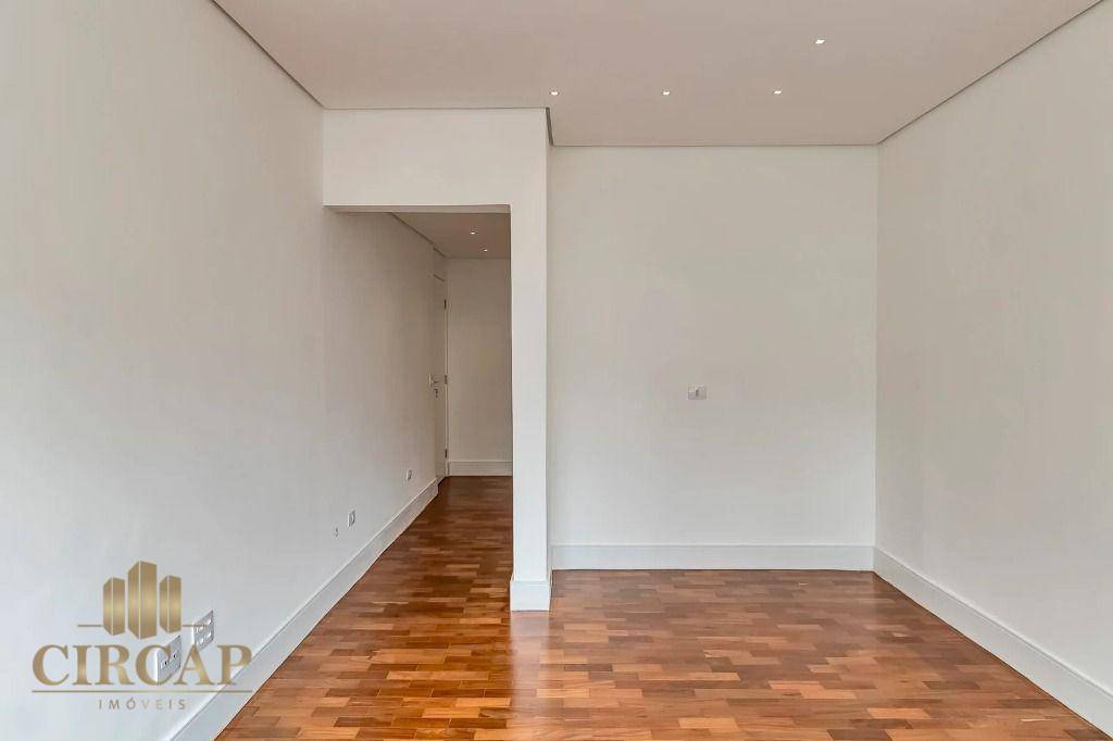 Apartamento à venda com 3 quartos, 300m² - Foto 17