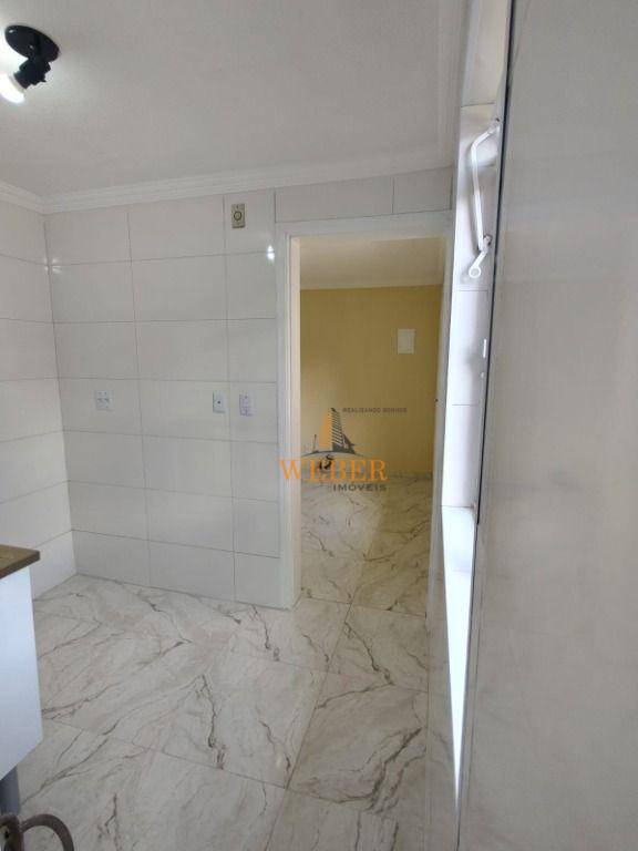 Apartamento à venda com 2 quartos, 46m² - Foto 4