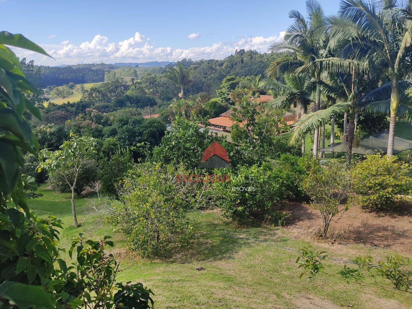 Chácara à venda com 6 quartos, 350m² - Foto 1