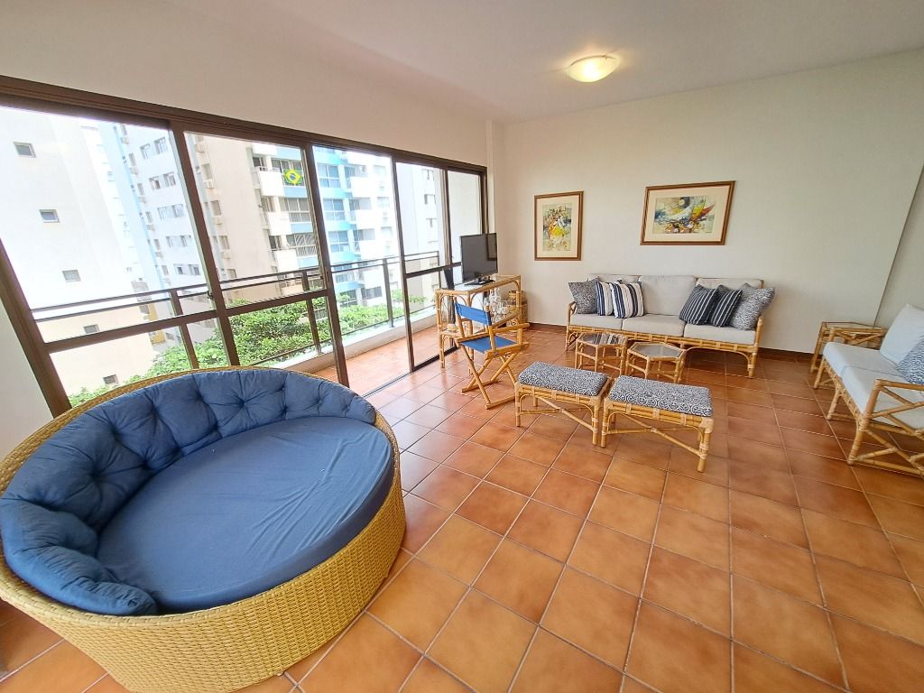 Apartamento à venda com 3 quartos, 109m² - Foto 2