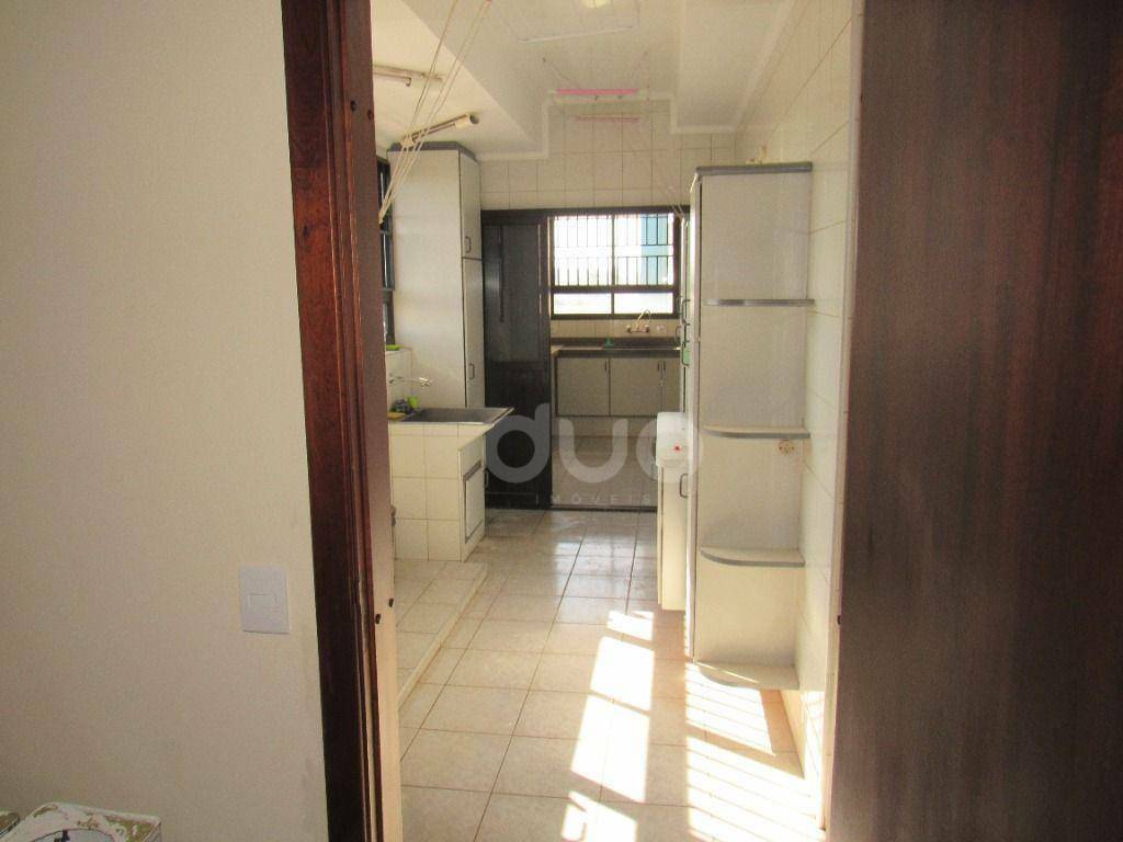 Apartamento à venda e aluguel com 3 quartos, 240m² - Foto 32