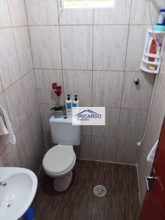 Sobrado à venda com 3 quartos, 130m² - Foto 4