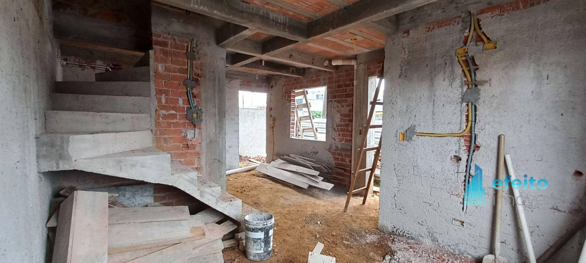 Sobrado à venda com 3 quartos, 98M2 - Foto 3