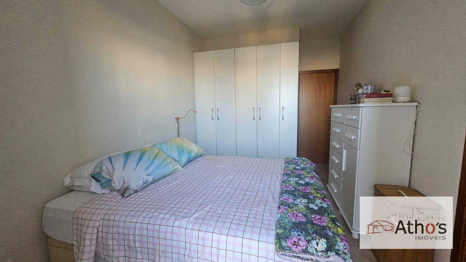 Apartamento à venda com 3 quartos, 108m² - Foto 4