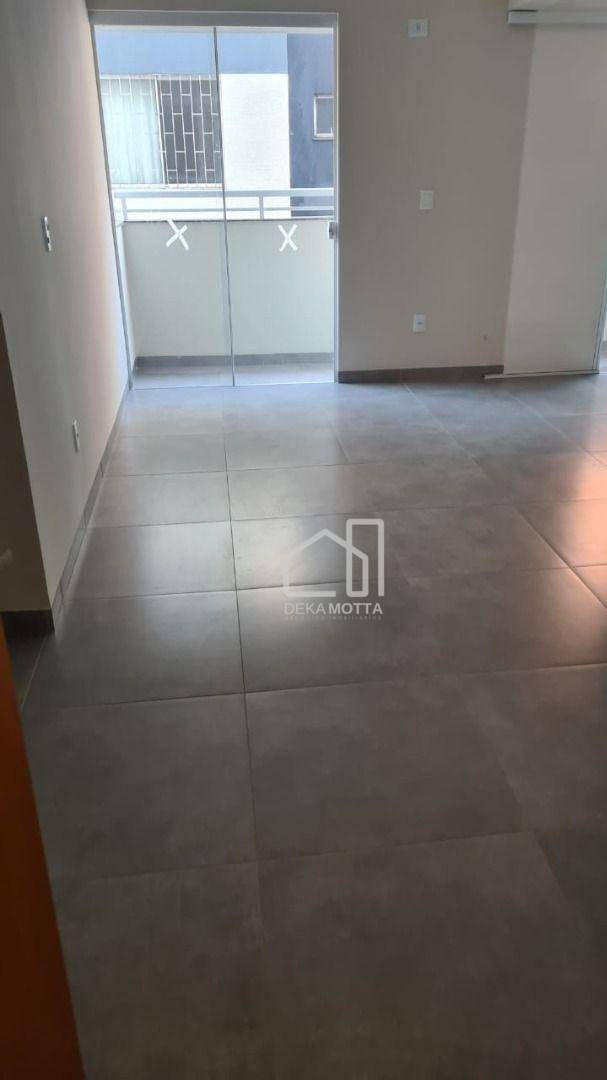 Apartamento à venda com 2 quartos, 63m² - Foto 10