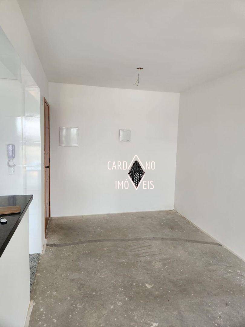 Apartamento à venda com 2 quartos, 58m² - Foto 4