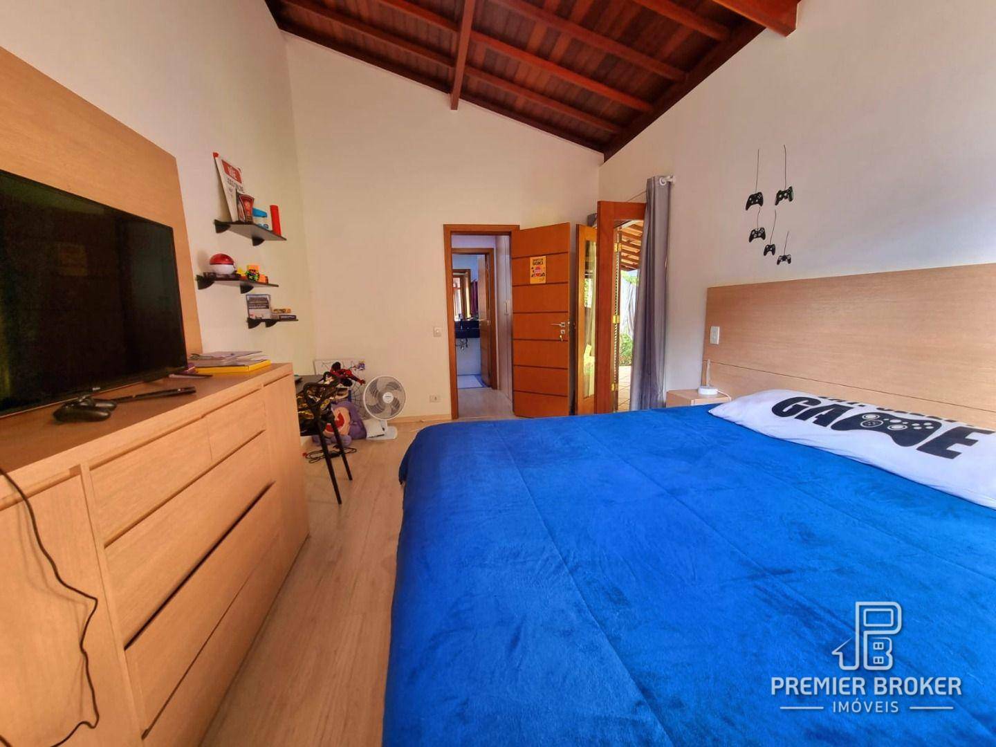 Casa à venda com 4 quartos, 600m² - Foto 42