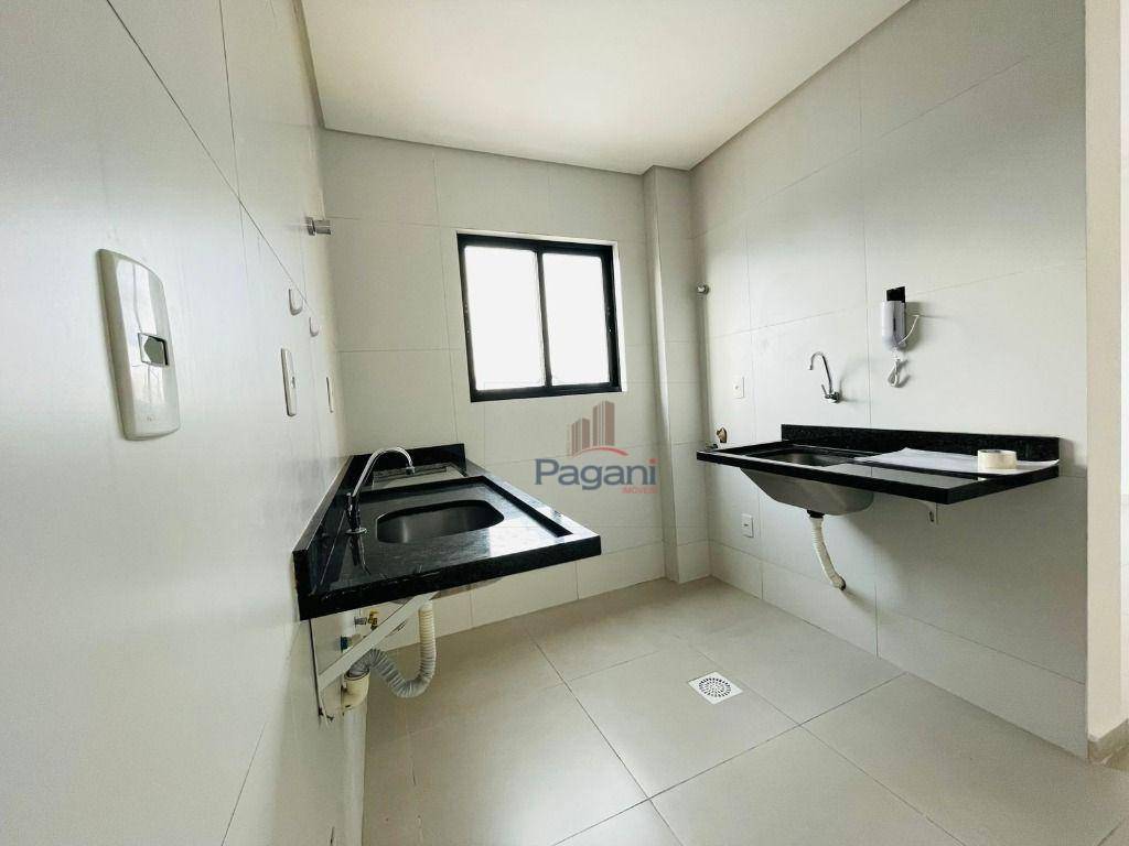 Apartamento para alugar com 2 quartos, 58m² - Foto 13