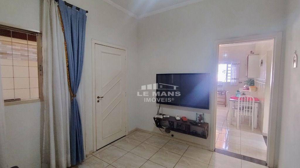 Casa à venda com 2 quartos, 184m² - Foto 11