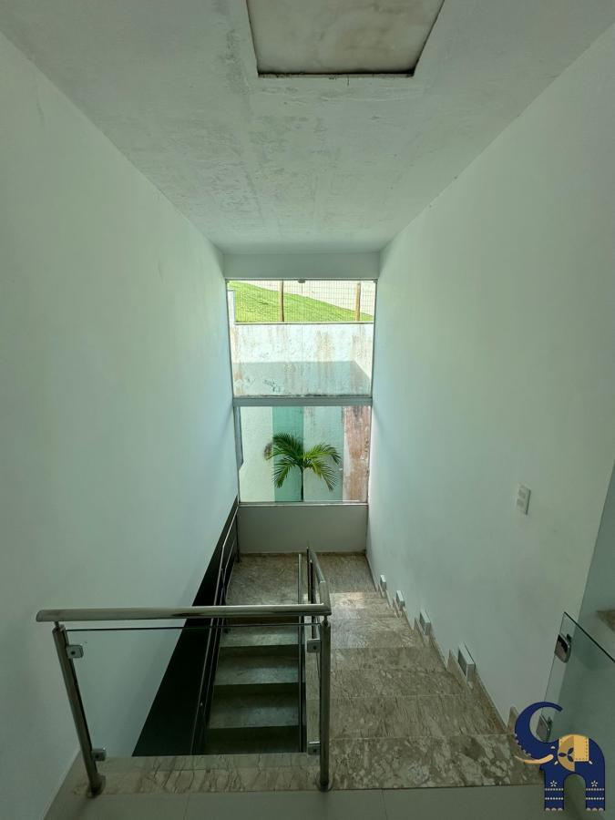 Casa para alugar com 4 quartos, 383m² - Foto 15