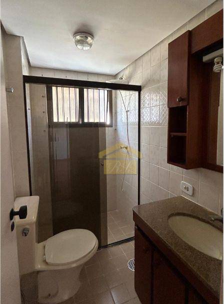 Apartamento à venda com 2 quartos, 65m² - Foto 11