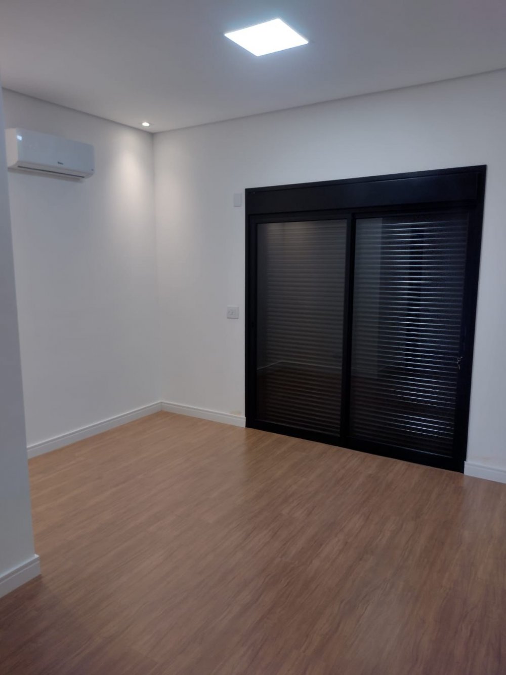 Casa à venda com 3 quartos, 200m² - Foto 12