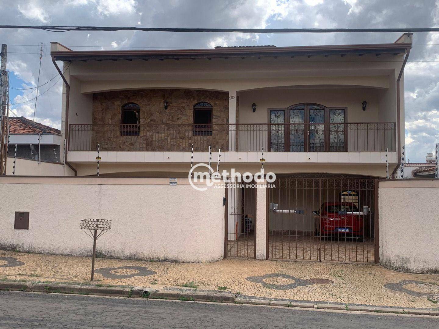 Casa à venda com 4 quartos, 312m² - Foto 1