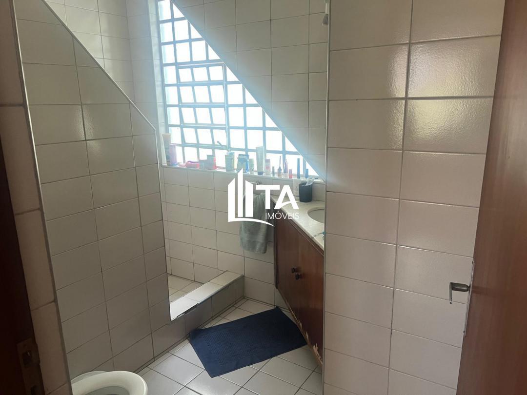 Casa à venda com 4 quartos, 288m² - Foto 14