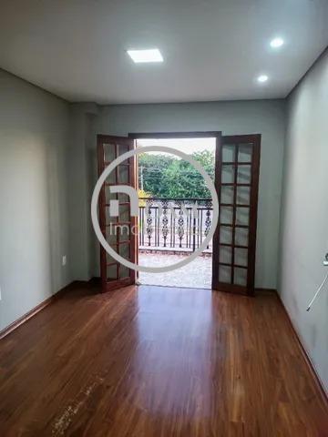 Casa para alugar com 3 quartos, 262m² - Foto 1