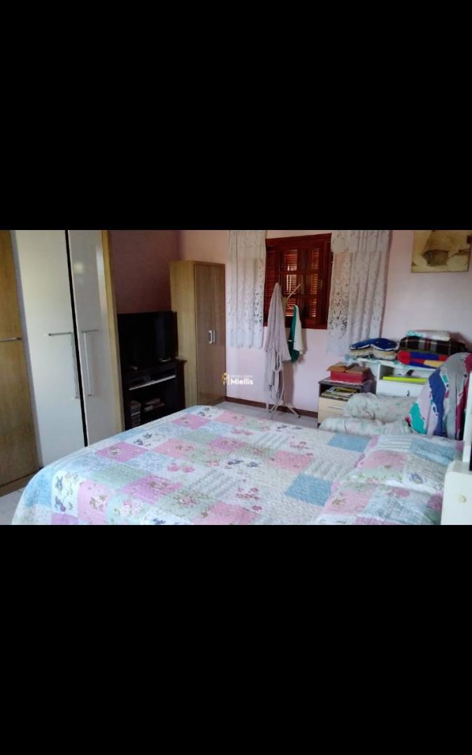 Casa à venda com 1 quarto, 100m² - Foto 17