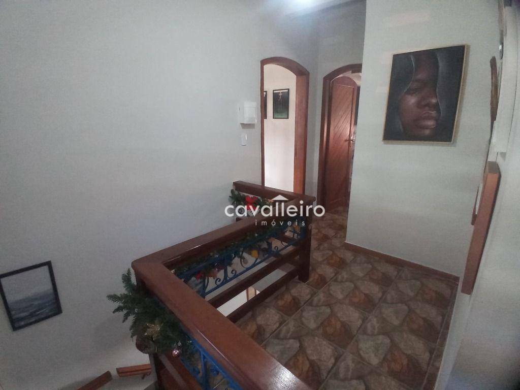 Casa à venda com 5 quartos, 226m² - Foto 14