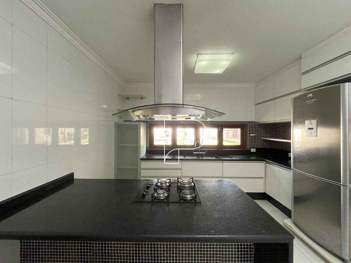 Casa de Condomínio à venda com 3 quartos, 350m² - Foto 32