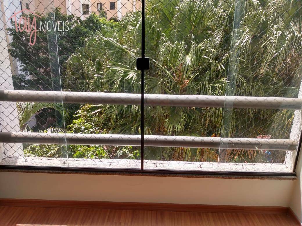 Apartamento à venda com 3 quartos, 75m² - Foto 3