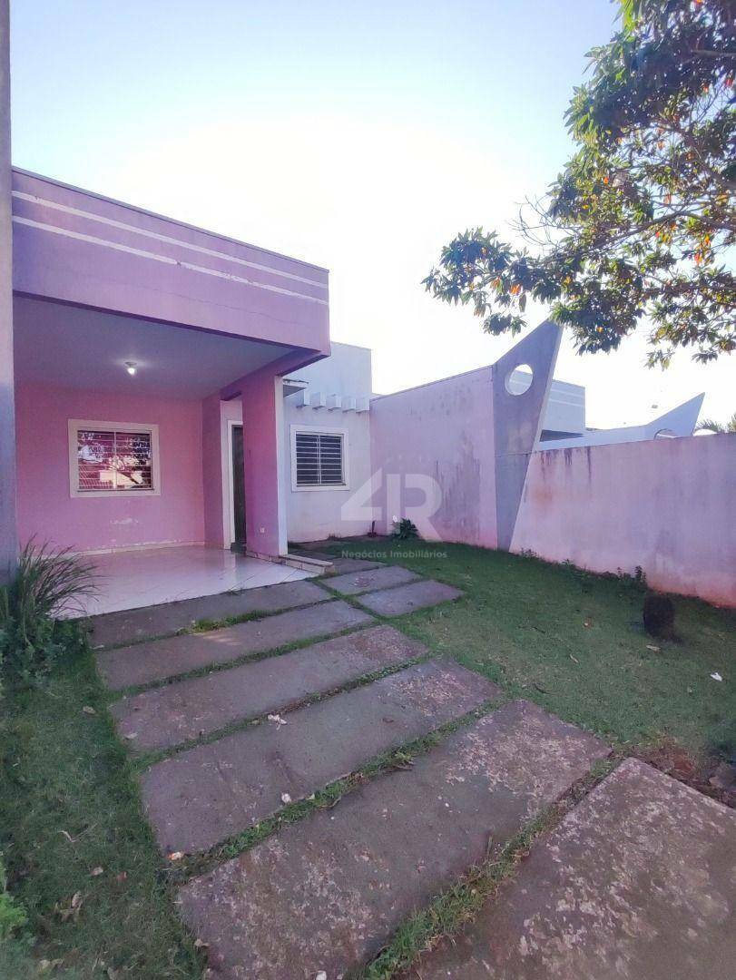 Casa à venda com 3 quartos, 70m² - Foto 2