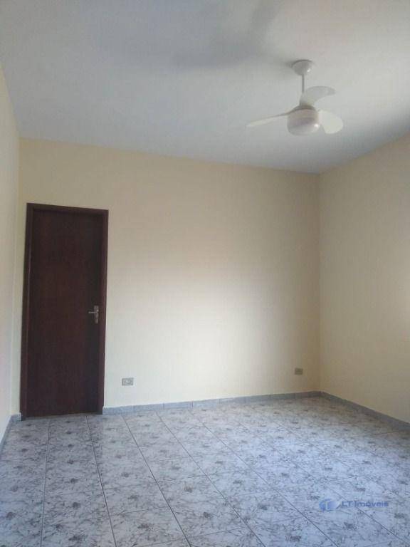 Sobrado à venda com 3 quartos, 280m² - Foto 2