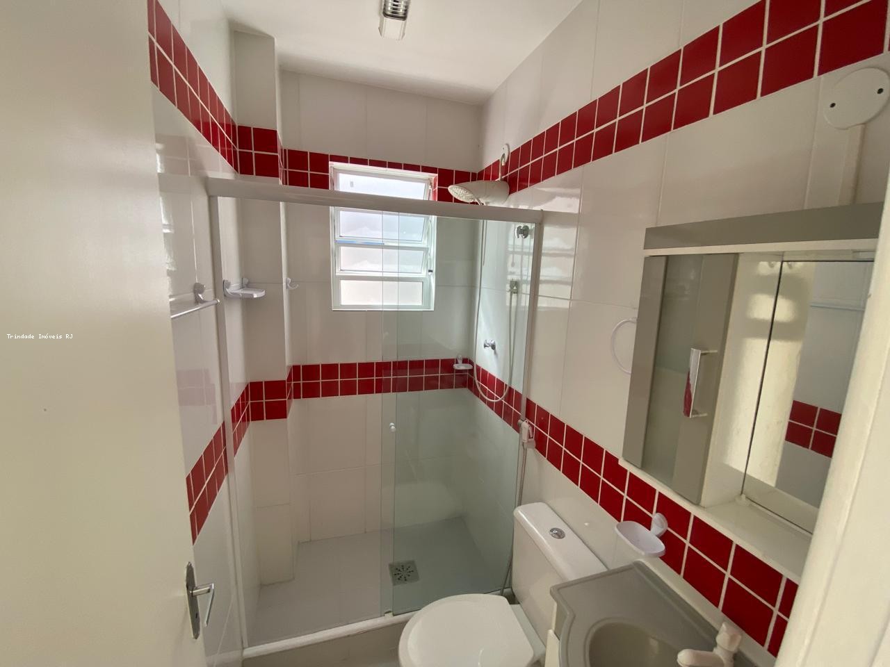 Casa para alugar com 2 quartos, 75m² - Foto 8
