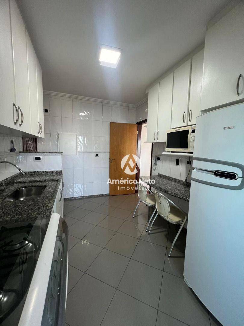 Apartamento para alugar com 3 quartos, 104m² - Foto 8