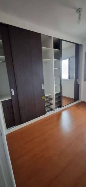 Apartamento à venda com 2 quartos, 62m² - Foto 3