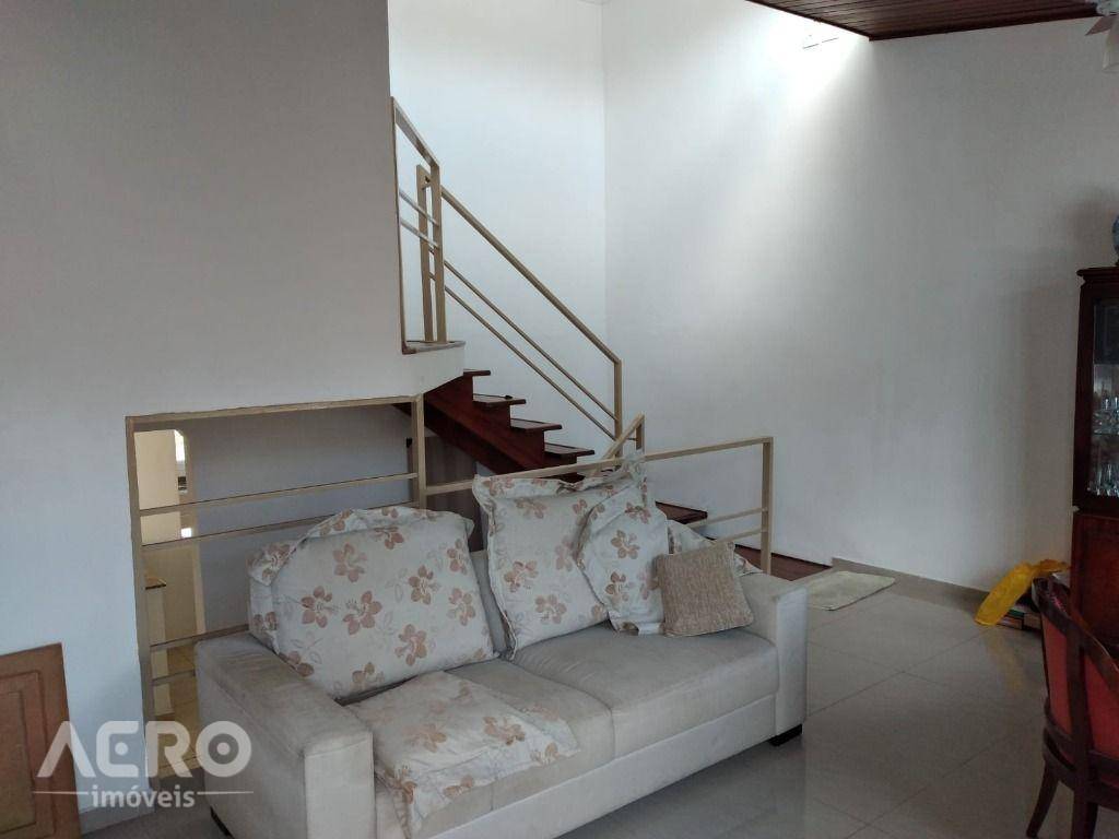 Casa à venda com 3 quartos, 162m² - Foto 20