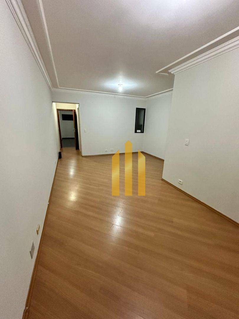 Apartamento para alugar com 3 quartos, 90m² - Foto 11