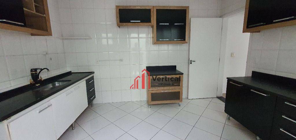 Sobrado à venda e aluguel com 3 quartos, 150m² - Foto 8