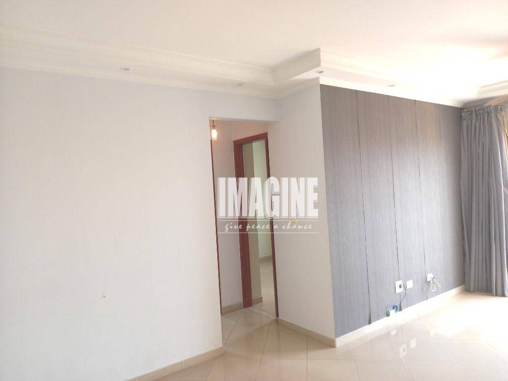 Apartamento à venda com 2 quartos, 56m² - Foto 10