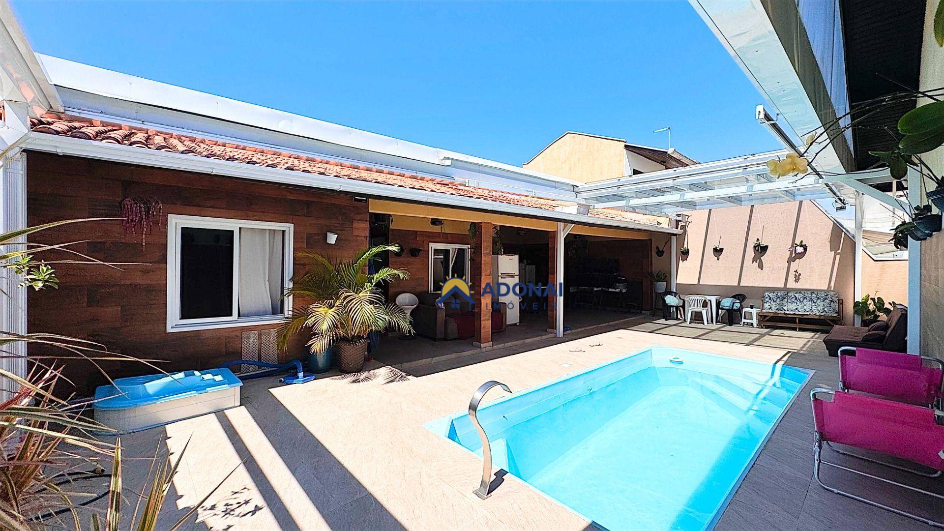 Casa, 5 quartos, 237 m² - Foto 2