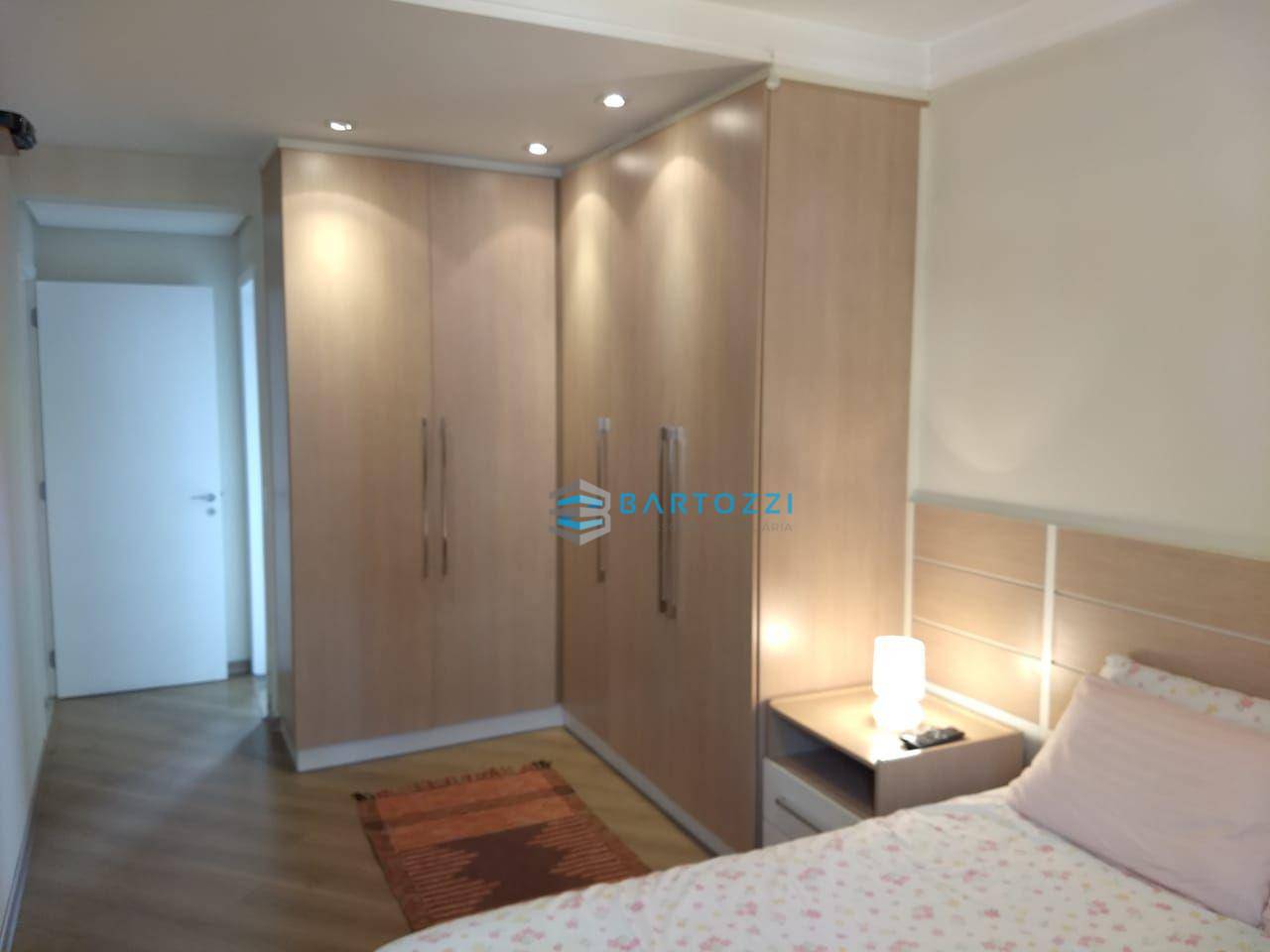 Apartamento à venda com 3 quartos, 150m² - Foto 11