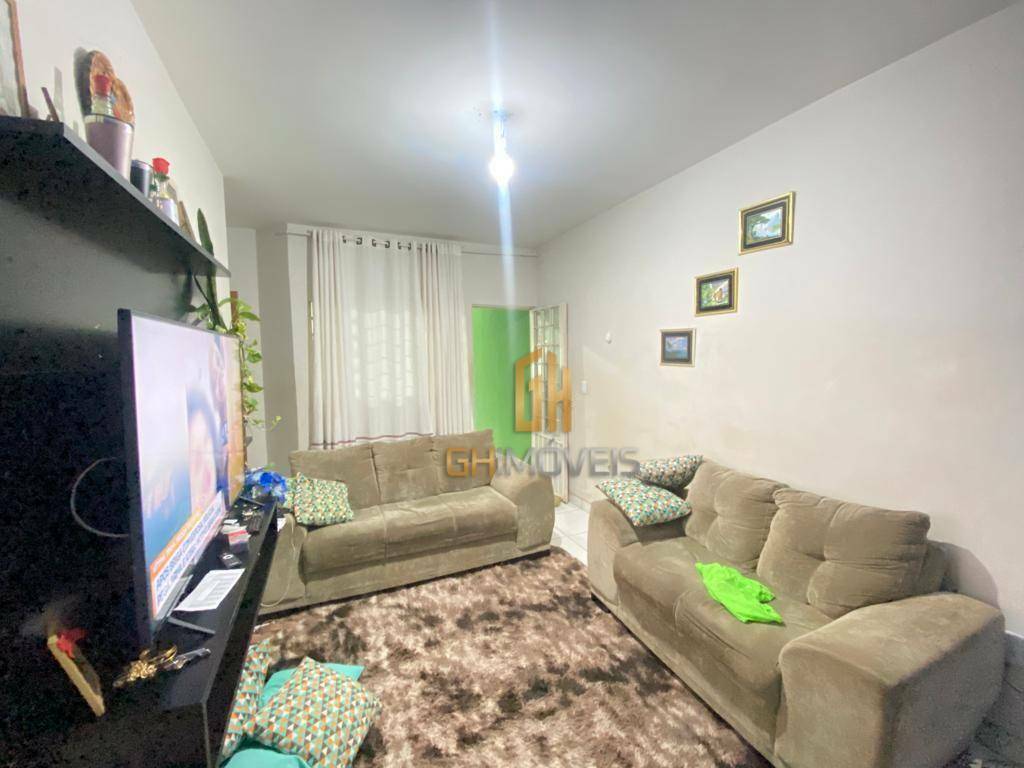 Casa à venda com 3 quartos, 86m² - Foto 1