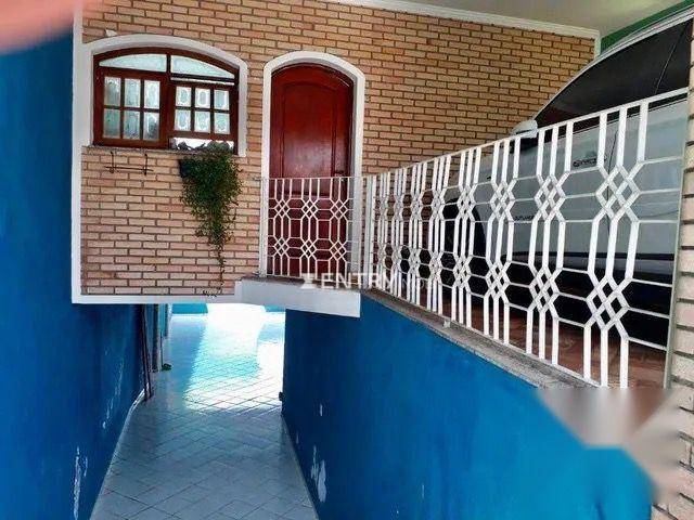 Casa à venda e aluguel com 3 quartos, 320m² - Foto 5