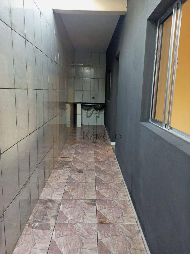 Casa para alugar com 2 quartos, 178m² - Foto 3