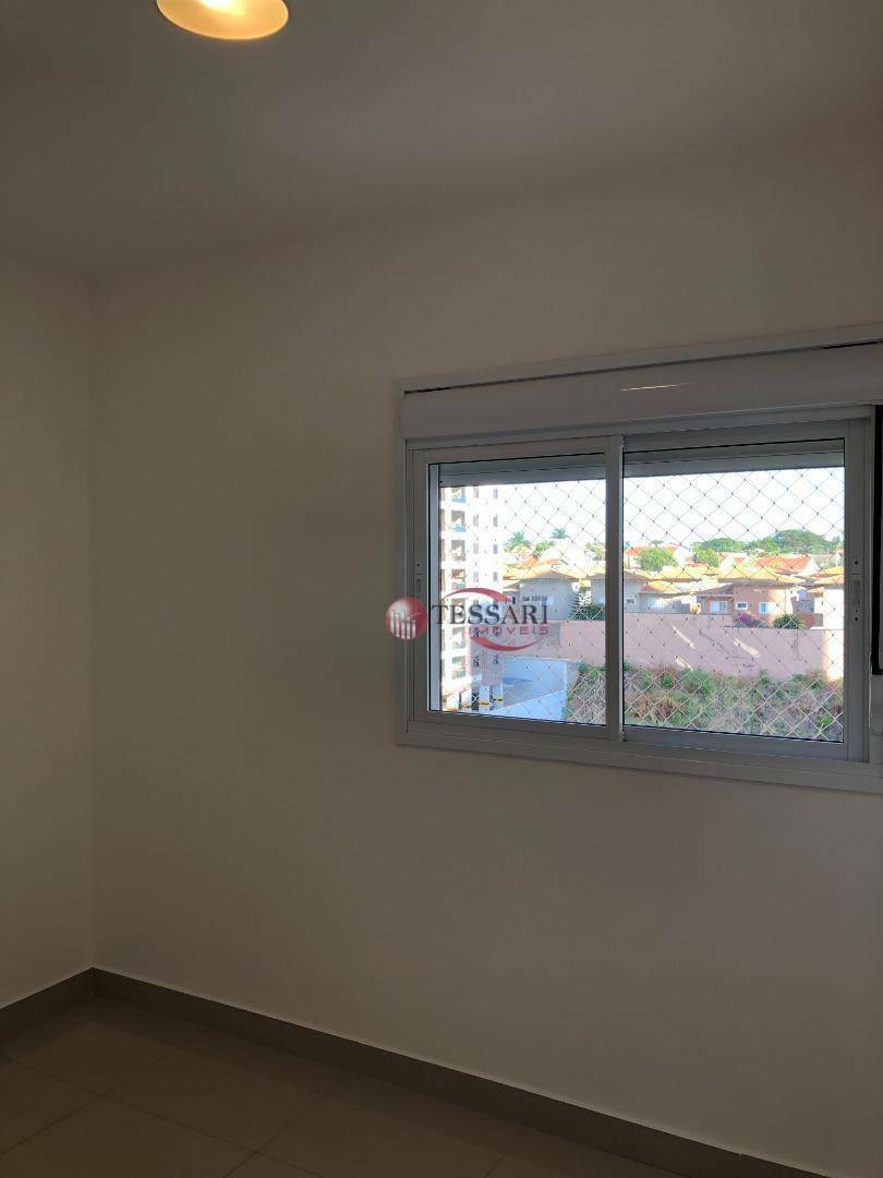 Apartamento para alugar com 3 quartos, 90m² - Foto 12