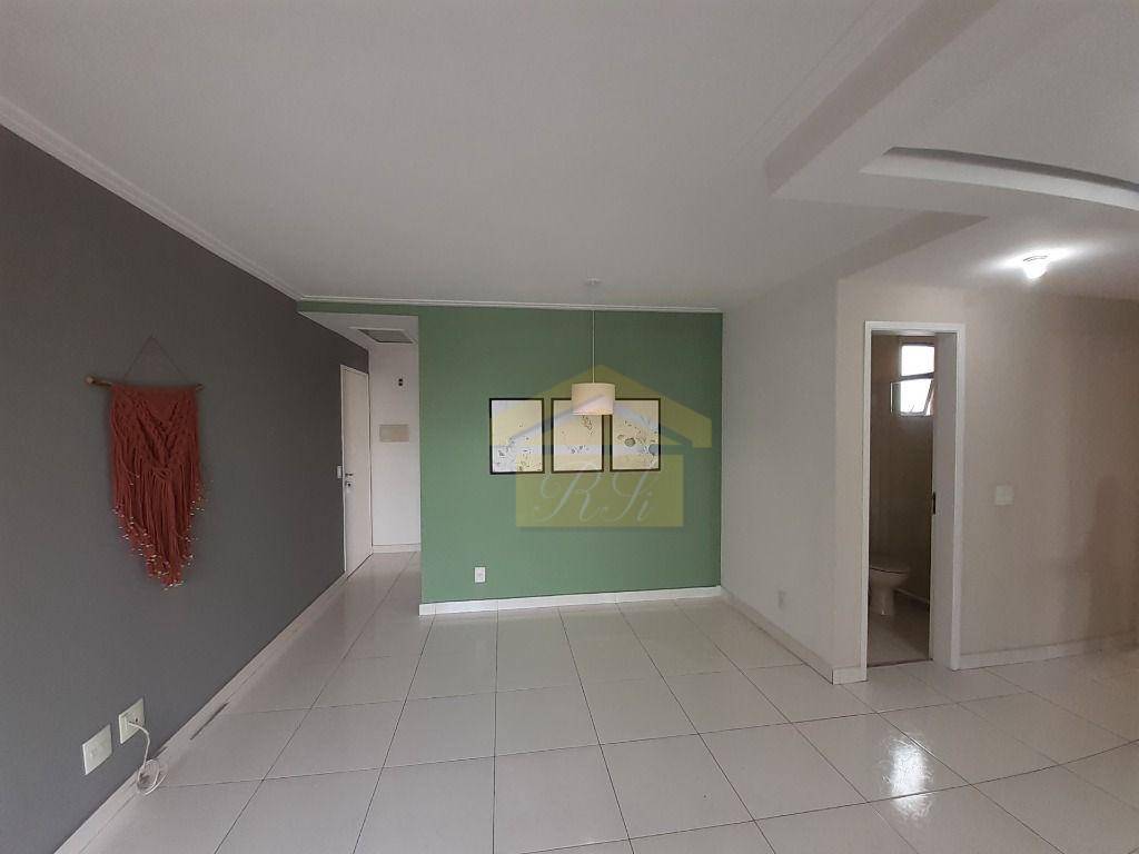 Apartamento à venda com 2 quartos, 62m² - Foto 5