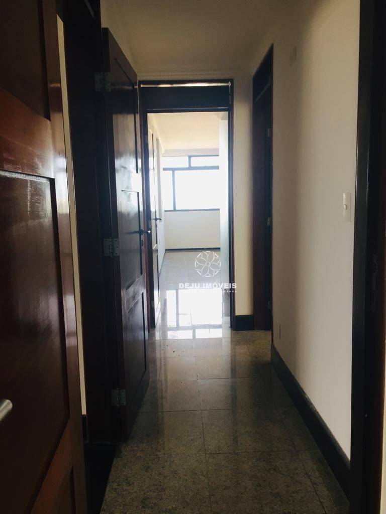 Apartamento à venda com 4 quartos, 270m² - Foto 17