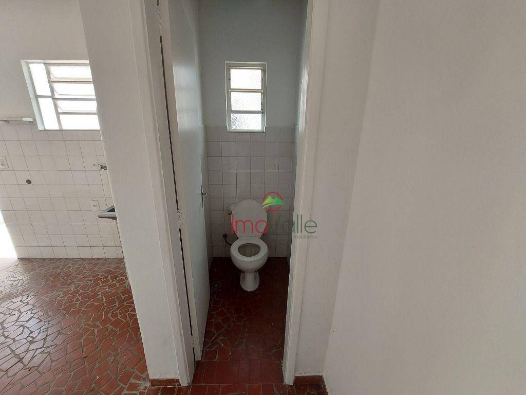 Casa para alugar com 3 quartos, 200m² - Foto 13