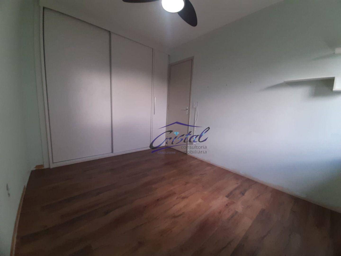 Apartamento para alugar com 2 quartos, 68m² - Foto 12