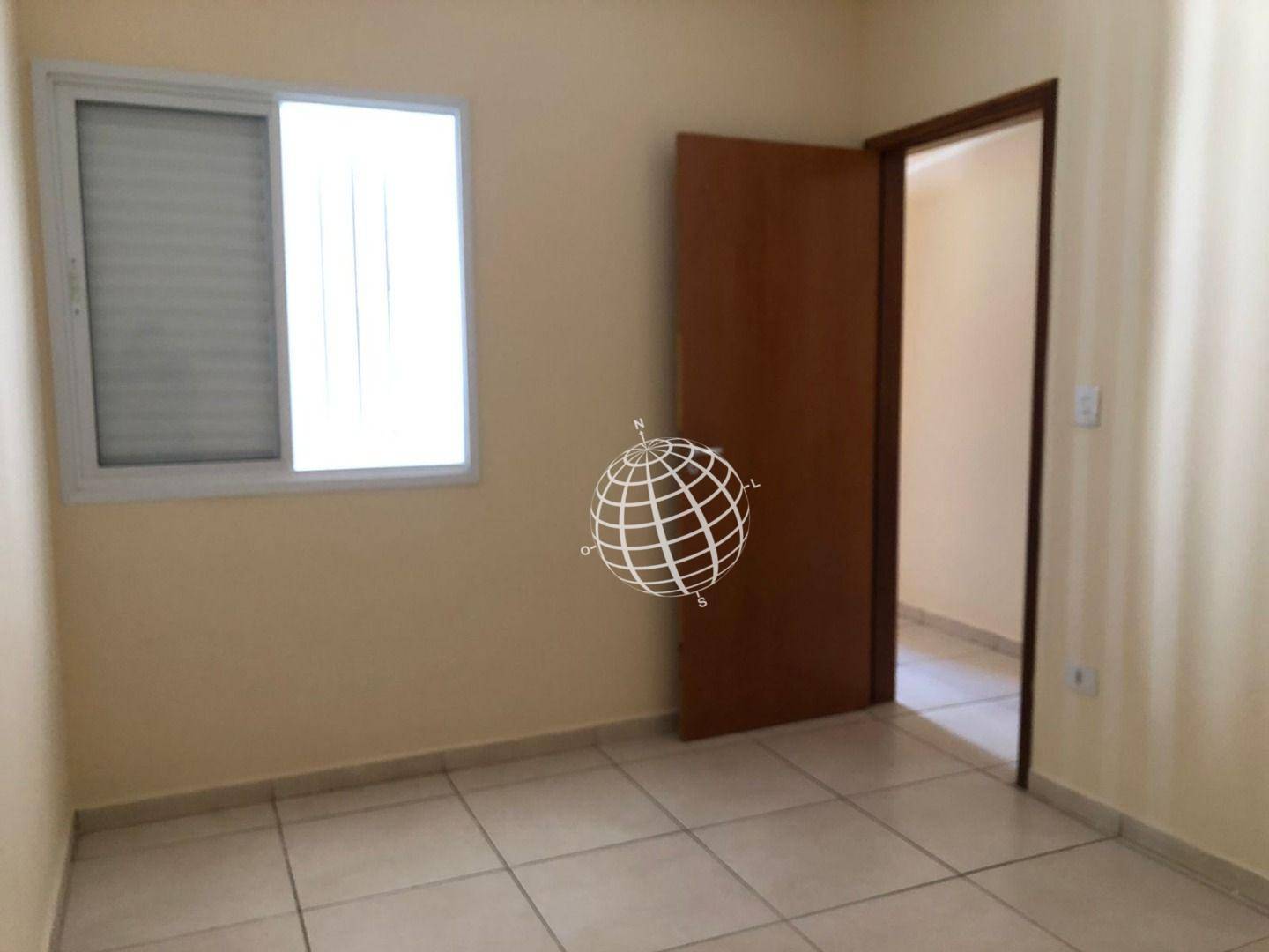 Casa à venda com 2 quartos, 54m² - Foto 12