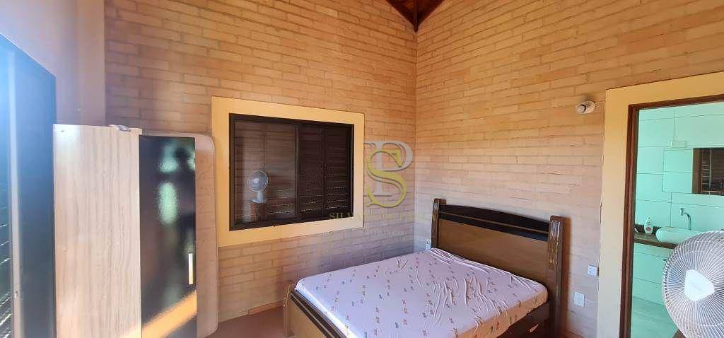 Chácara à venda com 4 quartos, 247m² - Foto 26