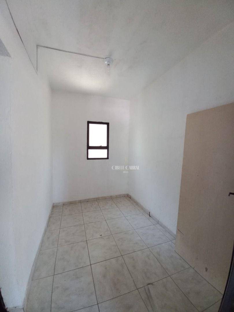 Chácara à venda e aluguel com 3 quartos, 200m² - Foto 31