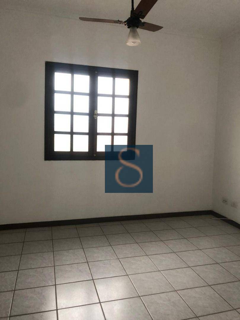 Casa à venda com 4 quartos, 126m² - Foto 2