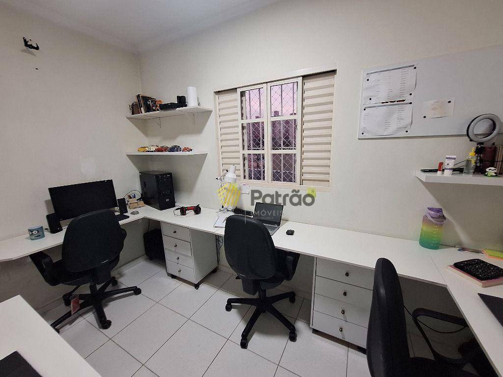 Sobrado à venda com 5 quartos, 244m² - Foto 46