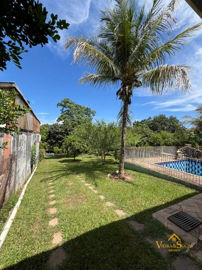 Chácara, 3 quartos, 1305 m² - Foto 2